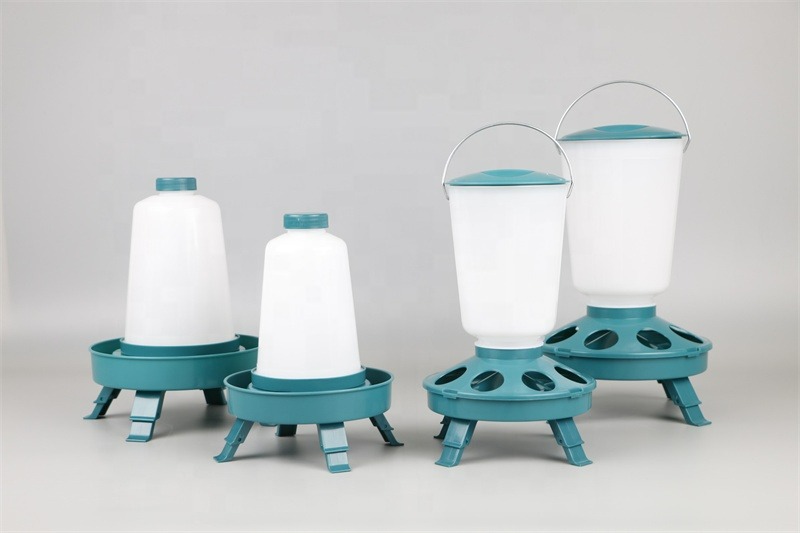 Best Selling 1.5L 6L 11L Plastic Drinker Automatic Chicken Feeder Animal Drinkers with Leg on Sale